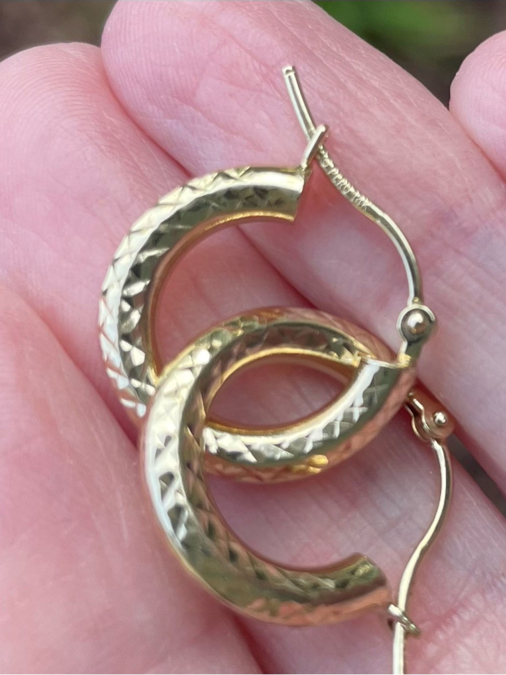 14k Solid Yellow Gold Diamond
Cut Textured Round Hoop Earrings
Marked - Picture 2 of 14